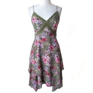 NWOT STRAPPY VELVET TRIM FLORAL DRESS
10